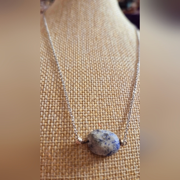 Lapiz Lazuli Pendant On A Silver   Necklace - Picture 1 of 9
